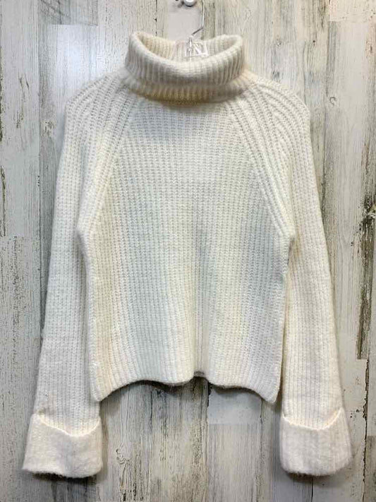 NWT ULTRA FLIRT Tops Size L White LONG SLEEVES Sweater