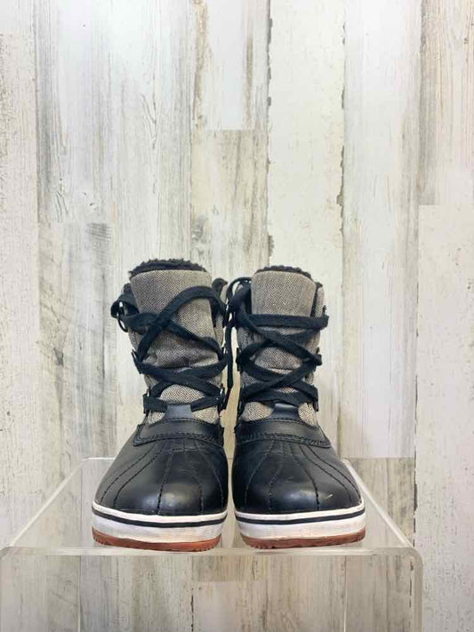 PRE-OWNED JBU SHOES Shoe Size 8 BLACK/GRAY Boots/WINTER BOOT. RUBBERIZED TOE & S