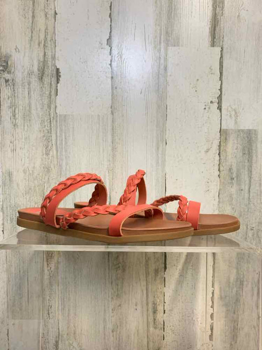 NWT JOURNEE COLLECTION SHOES Shoe Size 8 CORAL Shoes
