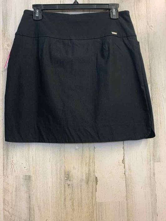 PRE-OWNED S.C. & CO BOTTOMS Size M Black Solid A-LINE Skirt/BLACK A-LINE SKIRT.