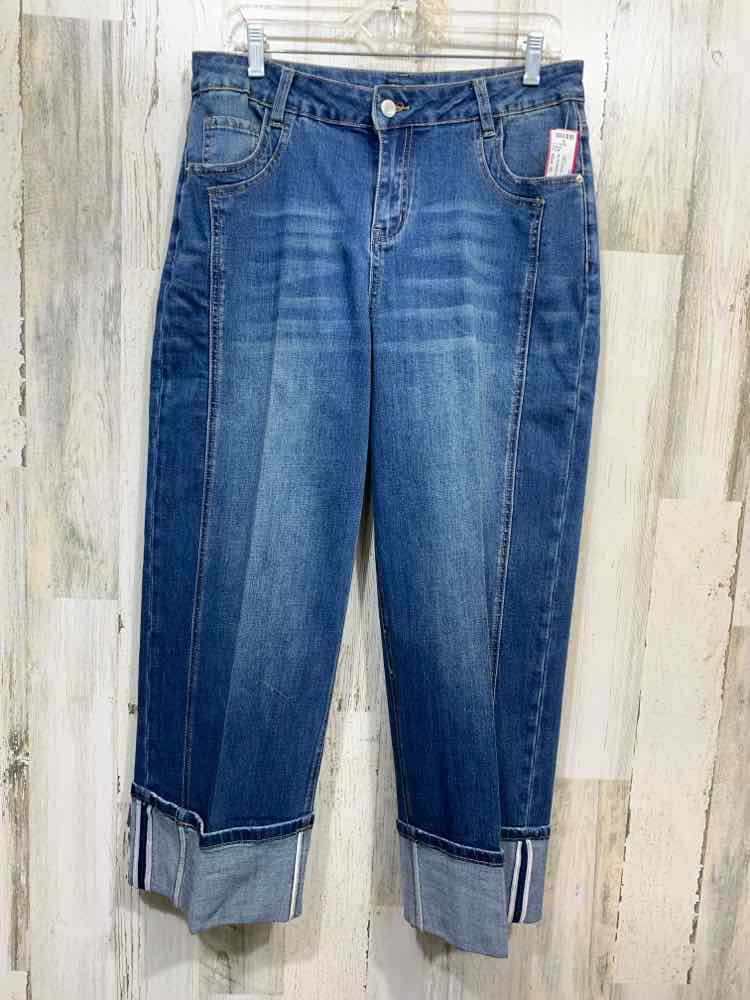 PRE-OWNED Size XL BOTTOMS BLUE WIDE-LEGGED W/ CUFFED LEGS DENIM JEANS