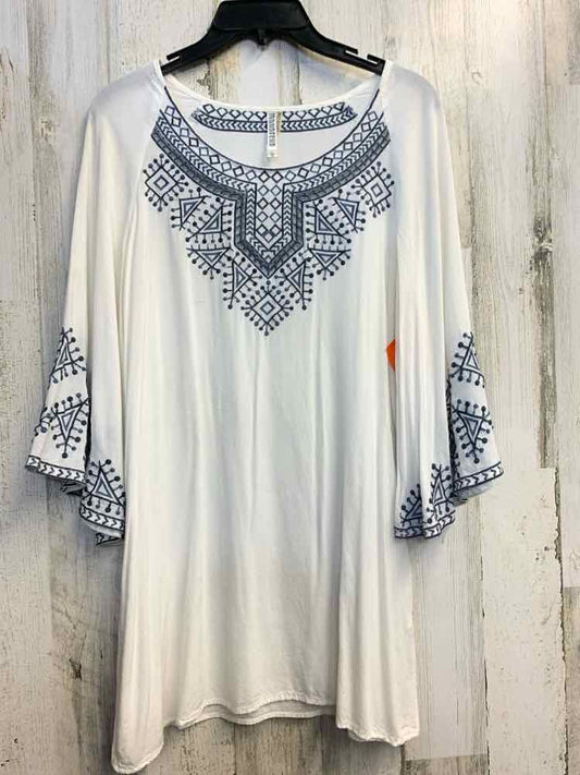 PRE-OWNED MOLLORELLO Tops Size M White LONGSLEEVE TOP