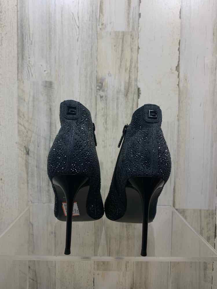 NWT GUESS SHOES Shoe Size 6.5 Denim RHINESTONE ANKLE BOOTIE Shoes/DENIM W/ BLACK