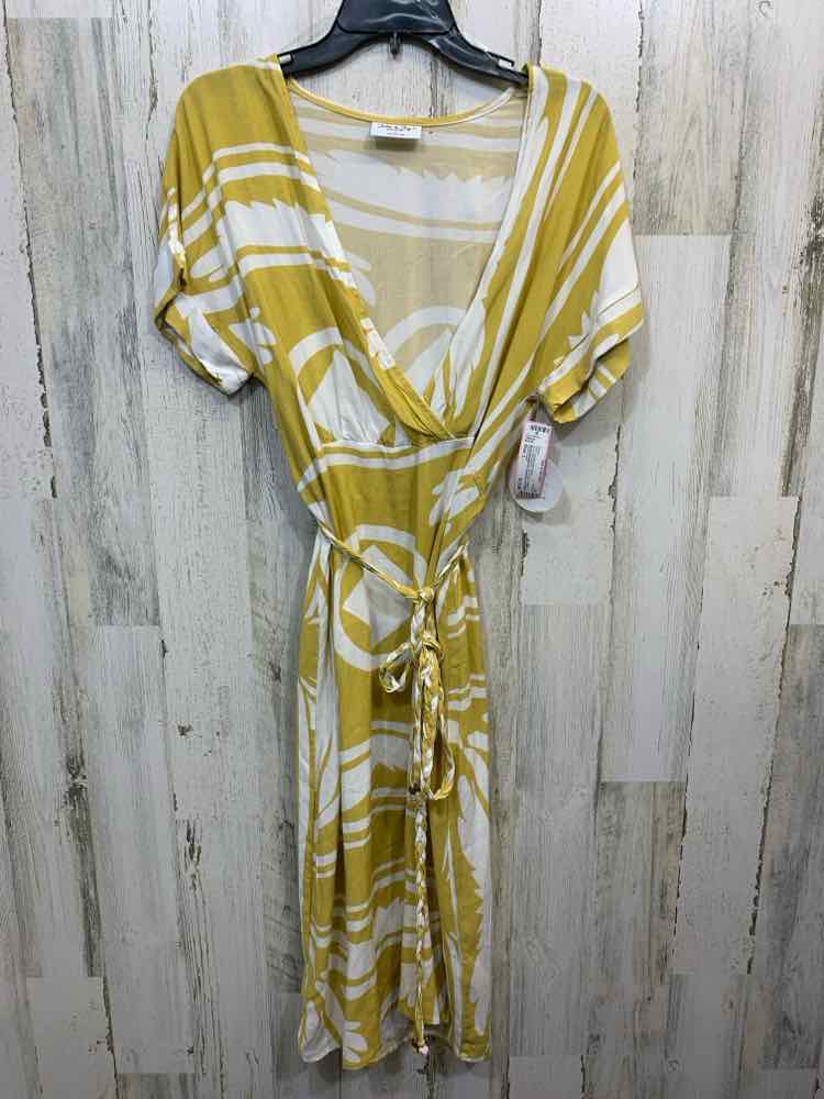 NWT JOLIE & JOY Dresses and Skirts Size L MUSTARD/WHITE TROPICAL WRAP Dress/MUST