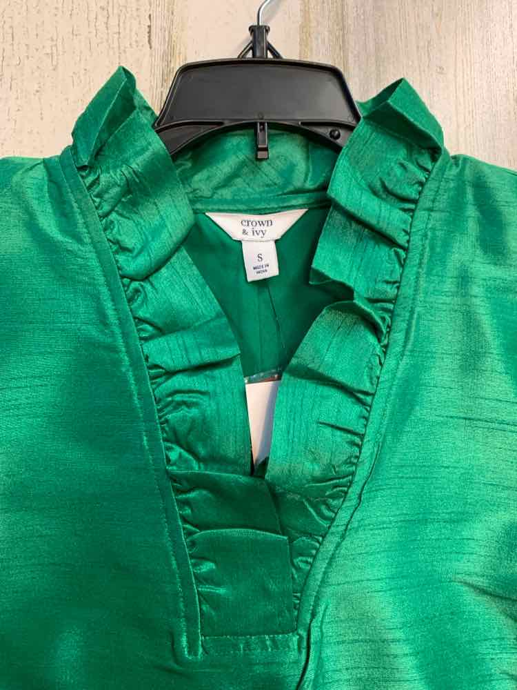 PRE-OWNED CROWN & IVY Tops Size S Green LONG SLEEVES TOP/RUFFLE NECKLINE