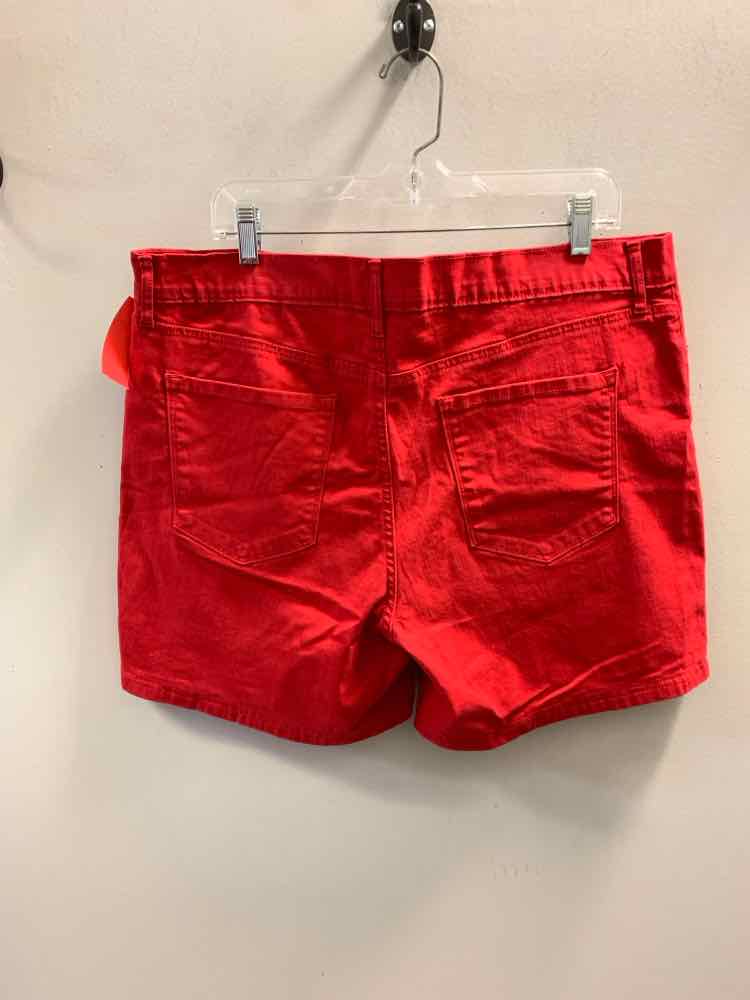 PRE-OWNED Size 16 BANDOLINO BOTTOMS Red Shorts