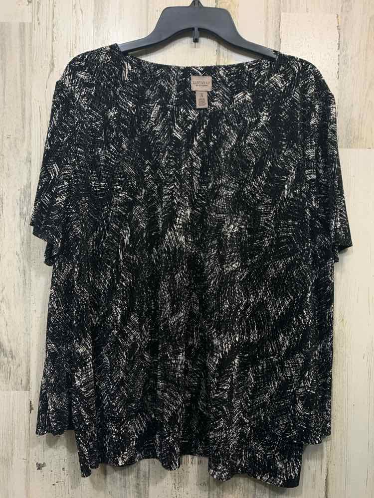 PRE-OWNED CHICOS Tops Size 3 BLACK/WHITE RIBBED SHORT SLEEVES TOP/BLACK/WHITE BR