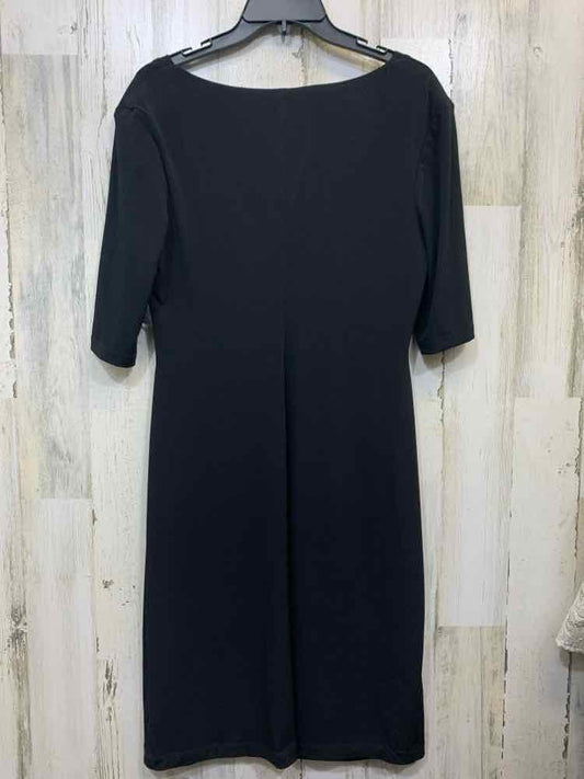 PRE-OWNED CONNECTED Dresses and Skirts Size 14 Black Solid A-LINE Dress/BLACK LO