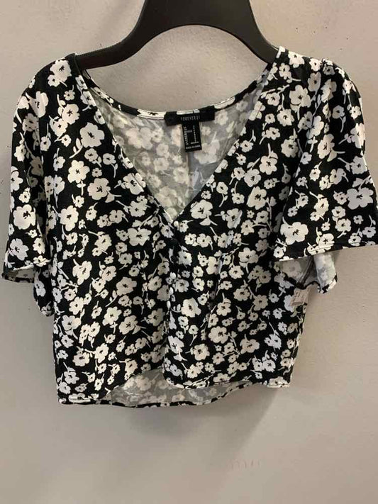 FOREVER 21 Tops Size S WHT/BLACK Floral TOP