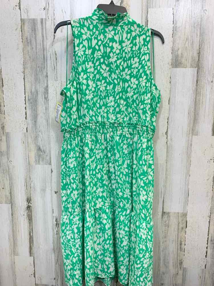 PRE-OWNED LONDON TIMES Dresses and Skirts Size 16 GRN/WHT Floral Dress/STRETCH W