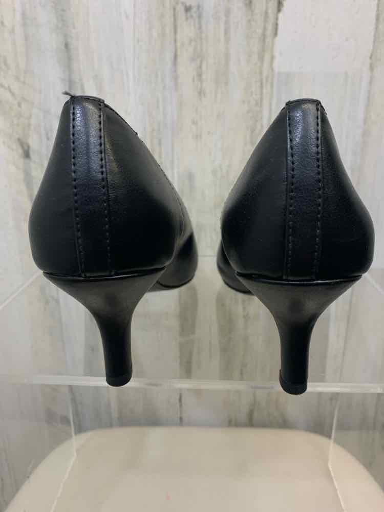 NWT EASY STREET SHOES Shoe Size 10 Black HEEL Shoes