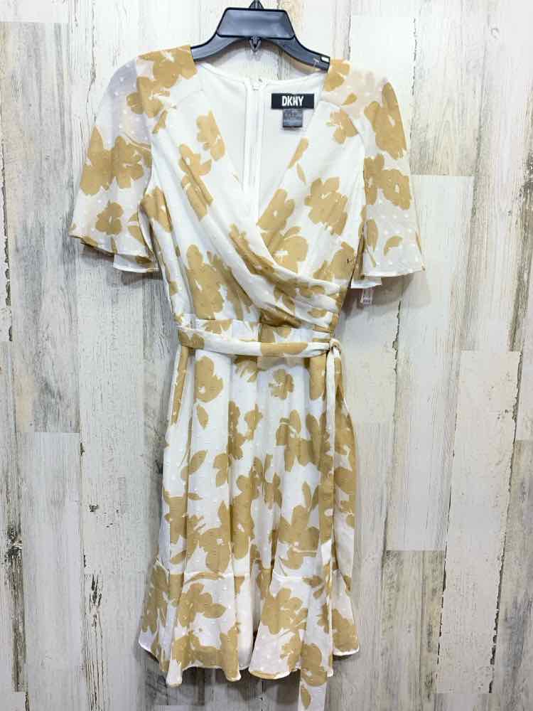 NWT DKNY Dresses and Skirts Size 2 WHT/TAN Floral FLUTTER SLEEVE/WRAP DRESS