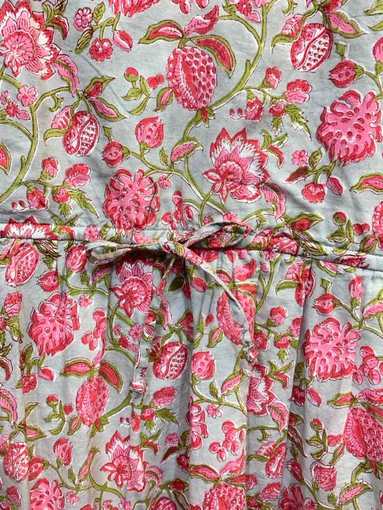 PRE-OWNED MADISON MATHEWS Dresses and Skirts Size XL GRAY/PINK/GREEN/CORAL Dress