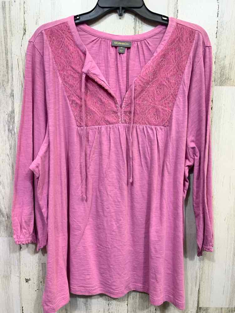 NWT STYLE & CO Size 3X PLUS SIZES LAVENDAR 3/4 SLEEVE EMBROIDERD BIB TOP