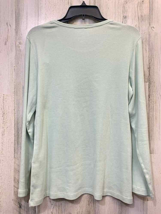 NWT CHICOS Tops Size 2 PASTEL GREEN Solid LONG SLEEVES TOP