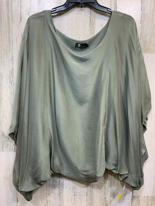 NWT M Tops Size L SAGE Solid SHORT SLEEVES Blouse/SAGE SHORT SLEEVE TOP/SAGE SHO