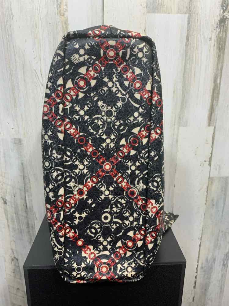 PRE-OWNED CHANEL BLK/WHT/RED Handbag