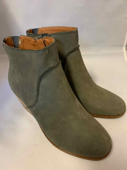 LUCKY BRAND SHOES 7.5 Taupe Boots