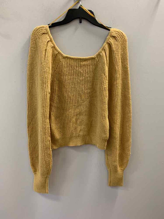 NWT AND NOW THIS Tops Size M Gold LONG SLEEVES Sweater