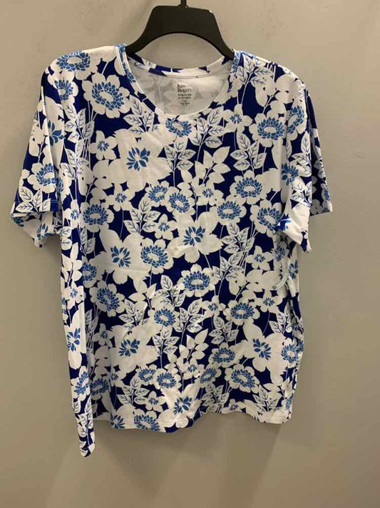 Size XL KIM ROGERS WHT/BLUE Floral SHORT SLEEVES TOP