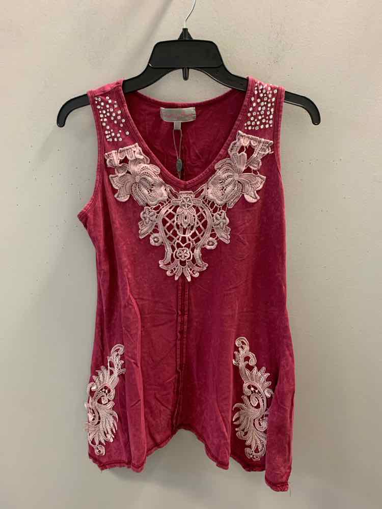 PRETTY ANGEL Tops Size S MULBERRY SLEEVELESS TOP