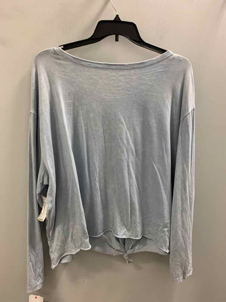 Size 3X REBELLIOUS ONE LIGHT BLU LONG SLEEVES TOP