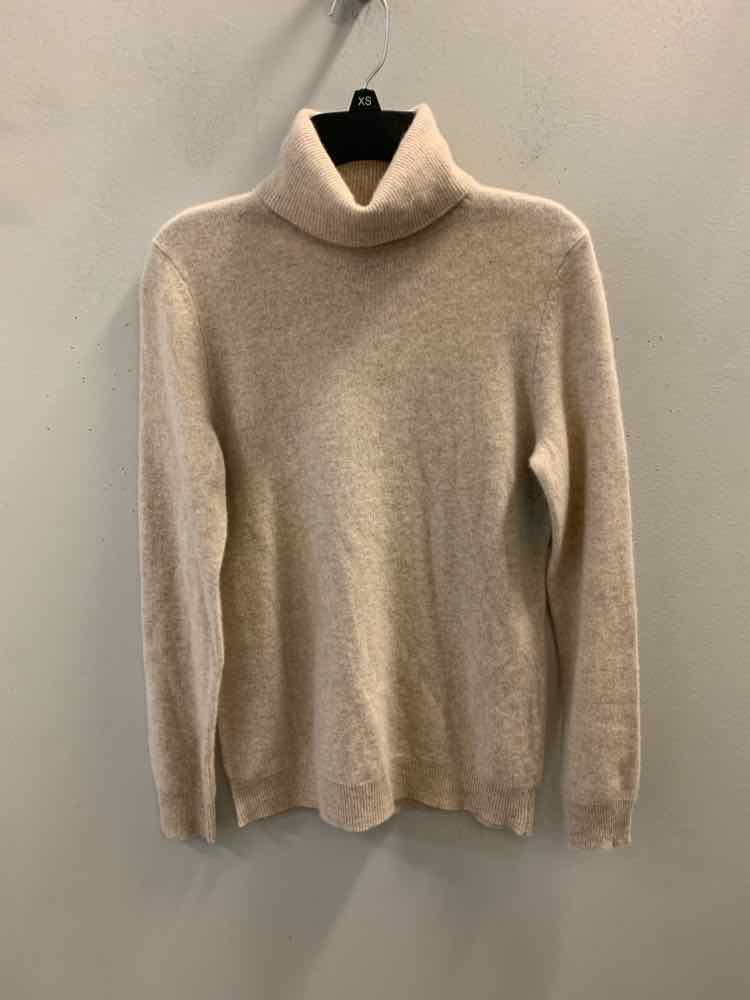 BLOOMINGDALE'S Tops Size XS Beige LONG SLEEVES Sweater