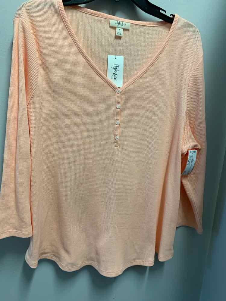 NWT STYLE & CO PLUS SIZES Size 2X Peach LONG SLEEVES TOP